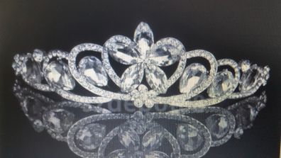 Bride's Designer Crystal Head Piece