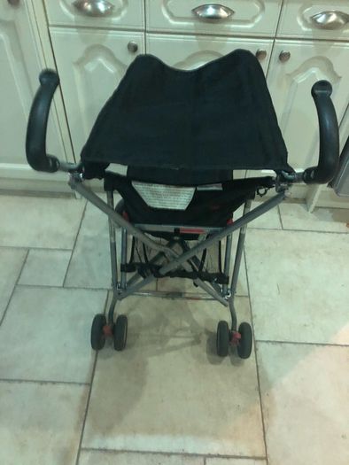 Travel pushchair