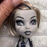 Mattel Monster High Skull Shores 2008 Black and White Frankie Stein Glue Hair Legs a bit loose (between body and legs) Used Please see photos Image 4