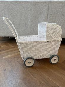Olli Ella Rattan Strolley White