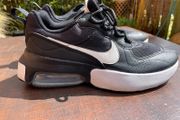 Nike Air size 6