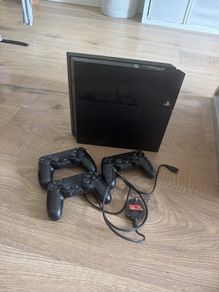 Playstation 4 slim