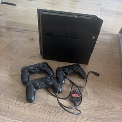 Playstation 4 slim