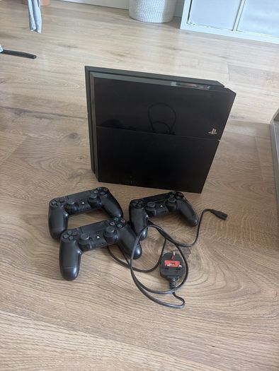 Playstation 4 slim