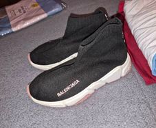 girl balenciagas