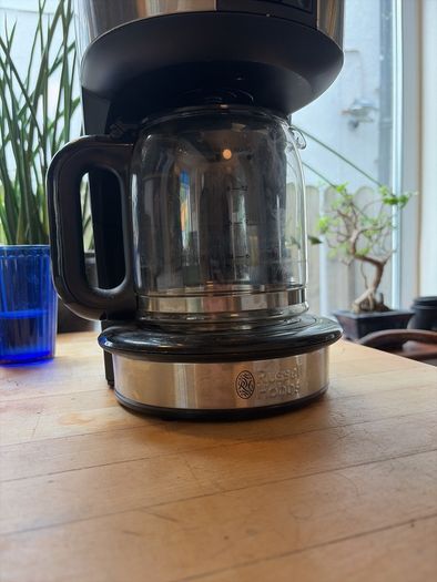 Russell Hobbs Buckingham Filter Coffee Maker in Stainless Steel (Model 20680)