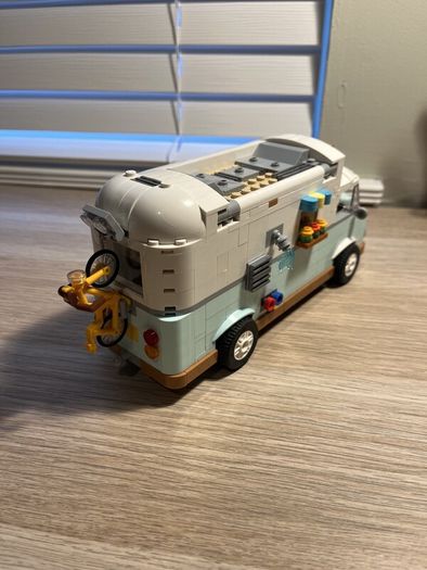 Lego Friends camper van