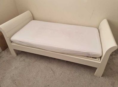Mamas & Papas Mia Cotbed with Mattress (unused)