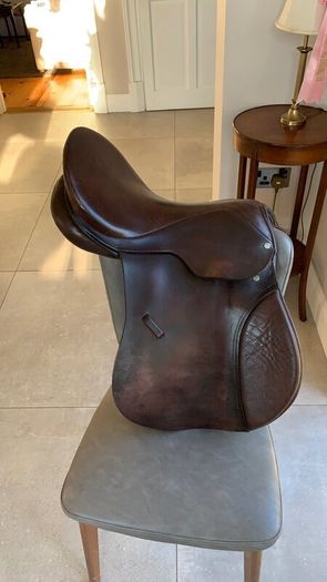 Saddle