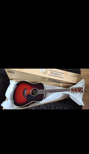 Yamaha FG830 Tobacco brown sunburst