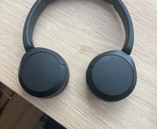 Sony wireless headphones WH-CH520