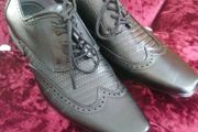 Boy's shoes