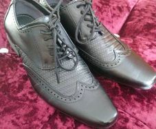 Boy's shoes