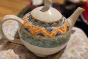 6 Teapots