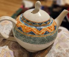 6 Teapots