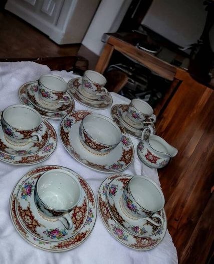 Stunning Arklow teaset