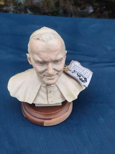 Capidimonte John Paul 11 Bust