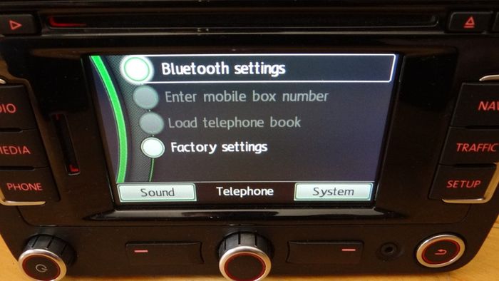 Vw RNS-315 sat nav (integrated bluetooth) + DAB