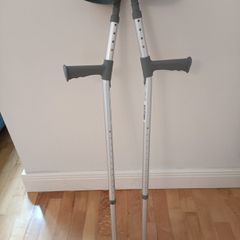 Adjustable Adult Crutches  Walking Aid Like New