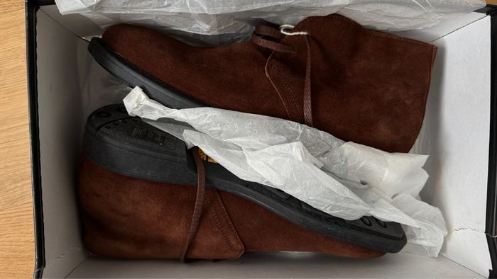 Brand New with Box Hand-made Italian Suede Leather Men Ankle Boots in Chocolate Brown Size 8