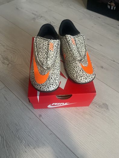 nike football boots boys