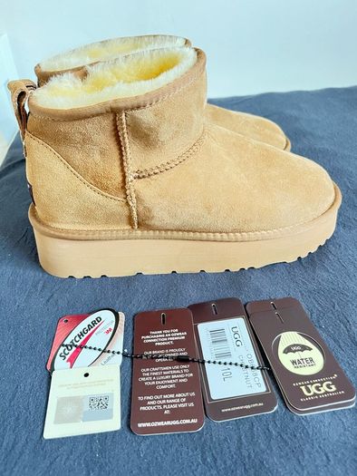 Ugg boots chestnut short platform