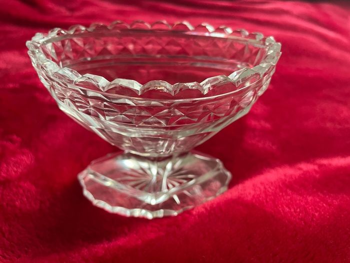 Jam  crystals vase