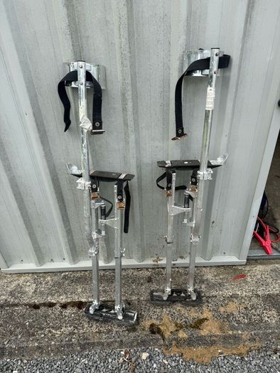 Plastering stilts