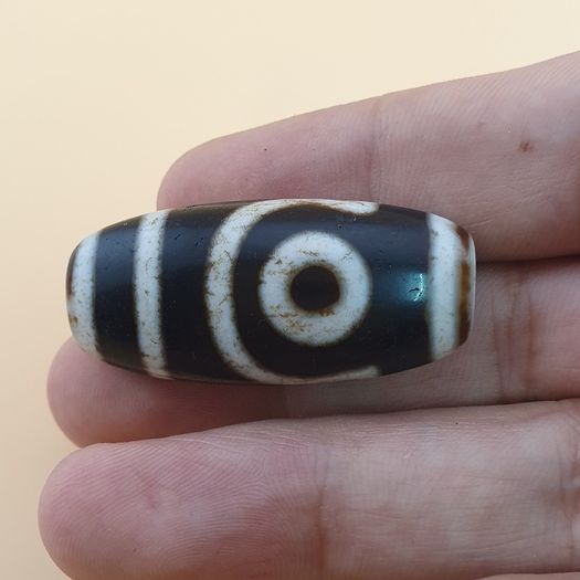 Himalayan Tibetan Beautiful 2 Eyes Vintage Agate Dzi Bead Amulet