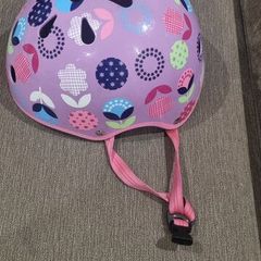 Size small girls helmet for free