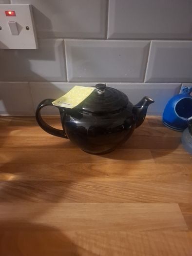 le creuset teapot 1.3