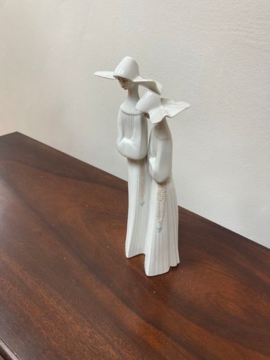 Lladro - Porcelain Figurine - Vintage - 2 Nuns
