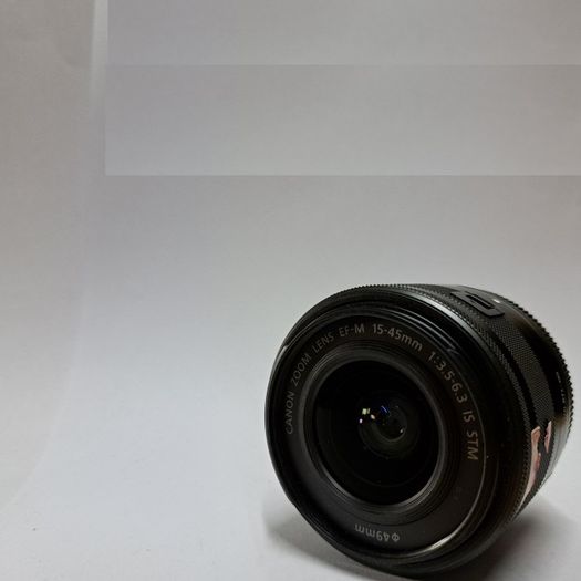 Canon EF-M 15-45mm f/3.5-6.3 IS STM Zoom Lens