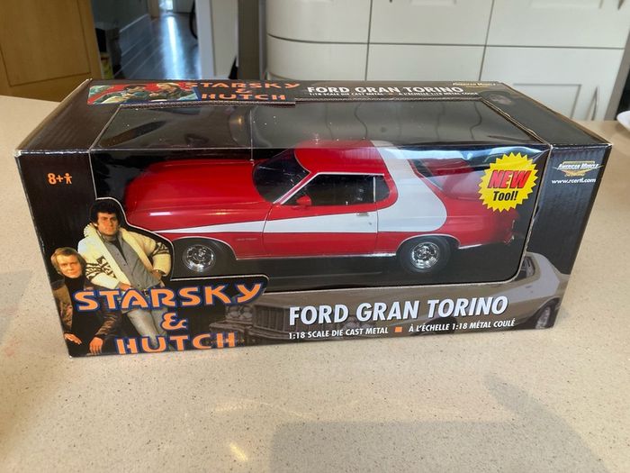 Ford Gran Torino Scale 1/18 Starsky & Hutch 2