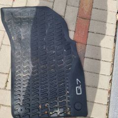 Audi Q7 Rubber Mats