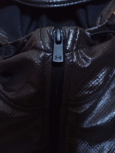 Under Armour Windbreaker