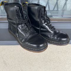 Doc Marten Boots, Black 8 hole, good condition
