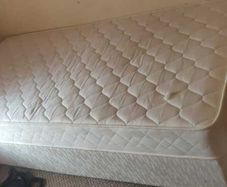 Single Bed and Matress - free to take