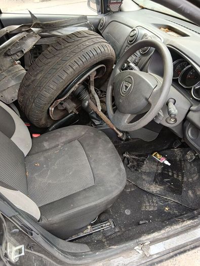Breaking Dacia sandero 2016 petrol