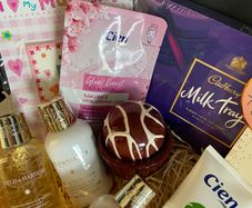 Mothers/Birthday Hampers