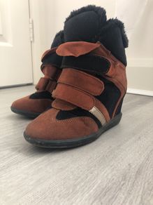 Winter shoes size 2.5-3