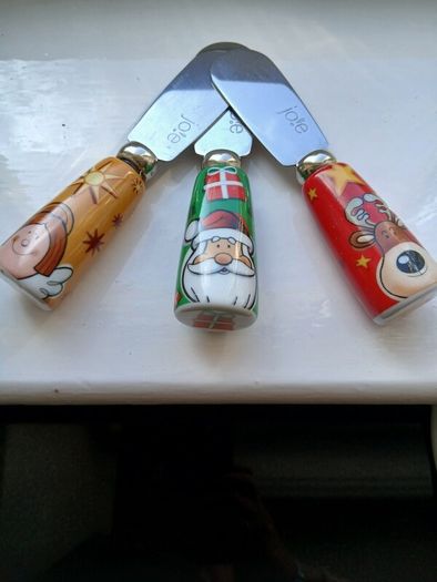 Set of 3 Jo!e  Christmas Spreader Knives.