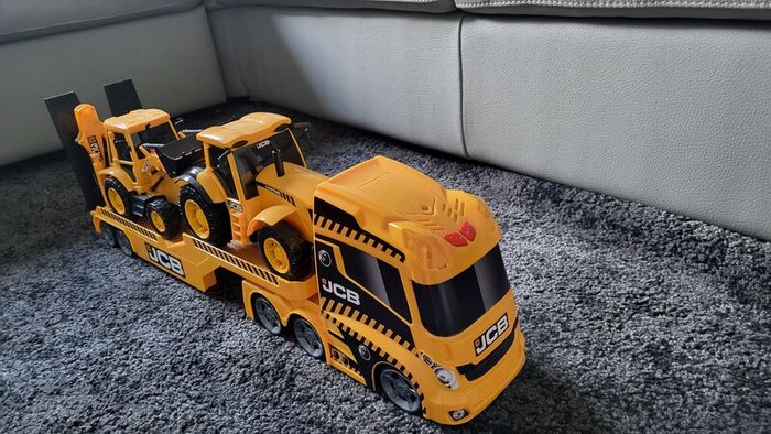JCB truck digger construction toy