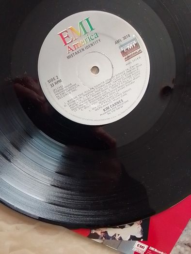 Kim Carnes LP (Irish) - Mistaken Identity