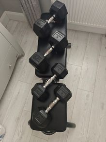 Flat/incline bench 20 kg dumbells 7 kg  dumbells