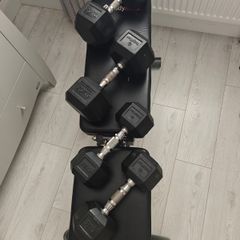 Flat/incline bench 20 kg dumbells 7 kg  dumbells