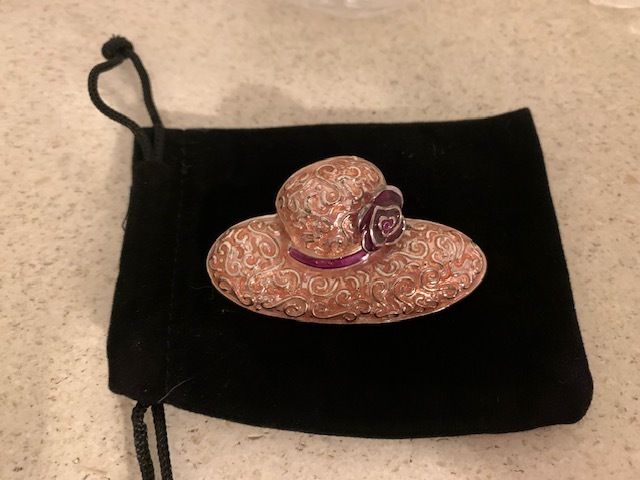 Vintage Signed Liz Claiborne Brooch
