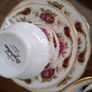 21 piece Elizabethan/Royal Albert Old Country Roses Bone China Tea Set Image 7