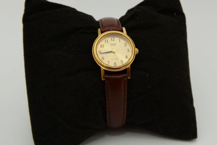 Ladies Casio Quartz Watch