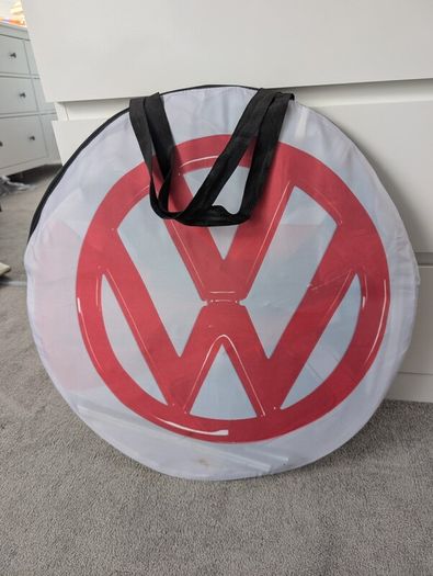 Kids play tent